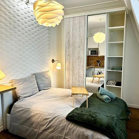 Champs-Elysees - Suite For 2 People París Exterior foto